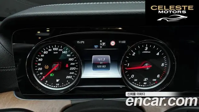 MERCEDES BENZ E-Classe W213 E220d Exclusive 2017 — photo 10 sur 30