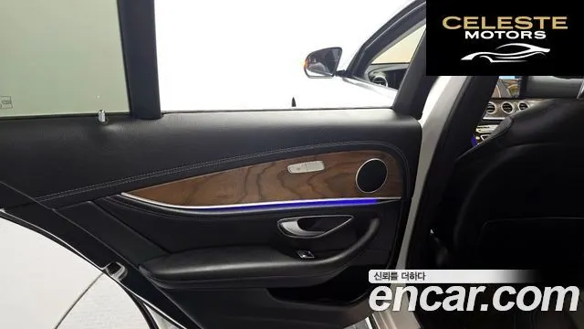 MERCEDES BENZ E-Classe W213 E220d 4MATIC Exclusive 2019 — photo 15 sur 30