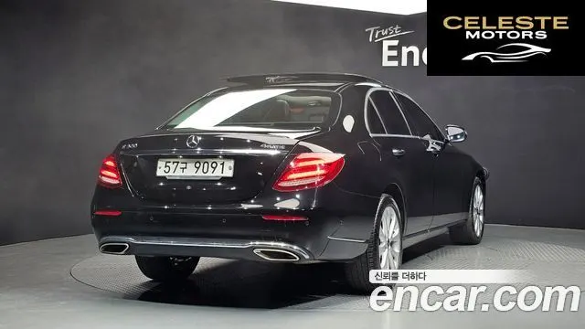 MERCEDES BENZ E-Classe W213 E300 4MATIC Exclusive 2017 — photo 2 sur 20