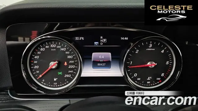 MERCEDES BENZ E-Classe W213 E220d Avantgarde 2018 — photo 10 sur 34