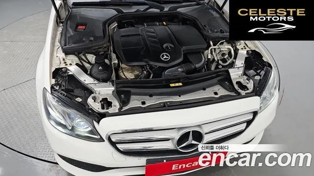 MERCEDES BENZ E-Classe W213 E220d Avantgarde 2018 — photo 5 sur 34