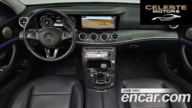 MERCEDES BENZ E-Classe W213 E220d Avantgarde 2018 — photo 9 sur 34