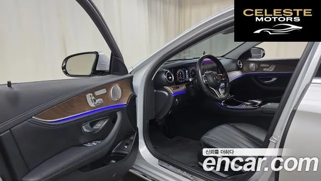 MERCEDES BENZ E-Classe W213 E300 4MATIC Exclusive 2020 — photo 10 sur 20