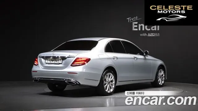 MERCEDES BENZ E-Classe W213 E300 4MATIC Exclusive 2020 — photo 2 sur 20