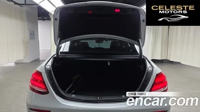 MERCEDES BENZ E-Classe W213 E300 4MATIC Exclusive 2020 — photo 20 sur 20