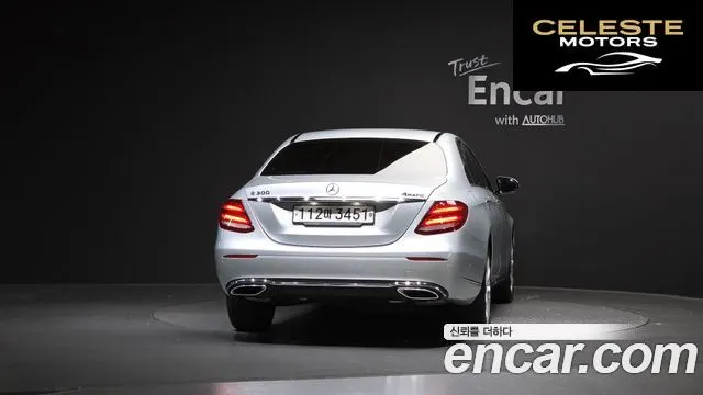 MERCEDES BENZ E-Classe W213 E300 4MATIC Exclusive 2020 — photo 4 sur 20
