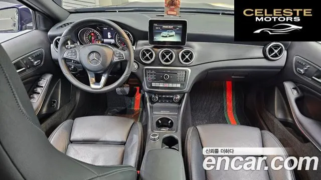 MERCEDES BENZ GLA-Classe X156 GLA220 Premium 2018 — photo 10 sur 30