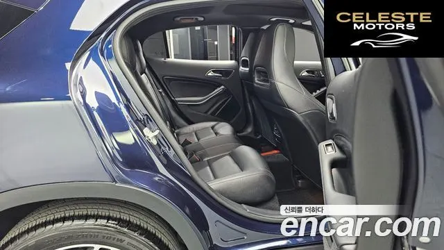 MERCEDES BENZ GLA-Classe X156 GLA220 Premium 2018 — photo 18 sur 30