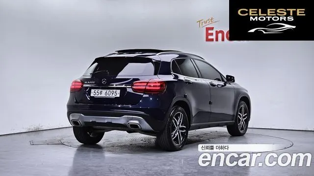 MERCEDES BENZ GLA-Classe X156 GLA220 Premium 2018 — photo 2 sur 30