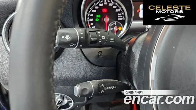 MERCEDES BENZ GLA-Classe X156 GLA220 Premium 2018 — photo 27 sur 30