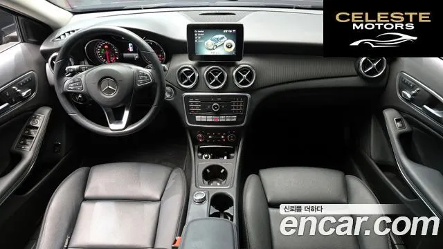 MERCEDES BENZ GLA-Classe X156 GLA220 2019 — photo 10 sur 30
