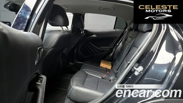 MERCEDES BENZ GLA-Classe X156 GLA220 2019 — photo 18 sur 30