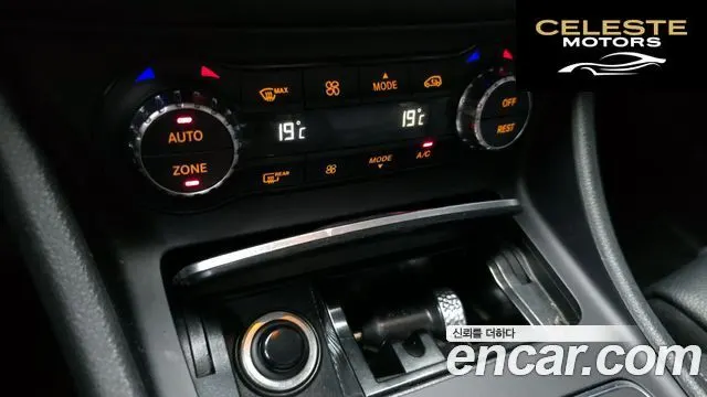 MERCEDES BENZ GLA-Classe X156 GLA220 2019 — photo 23 sur 30