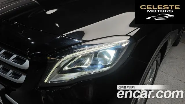 MERCEDES BENZ GLA-Classe X156 GLA220 2019 — photo 8 sur 30