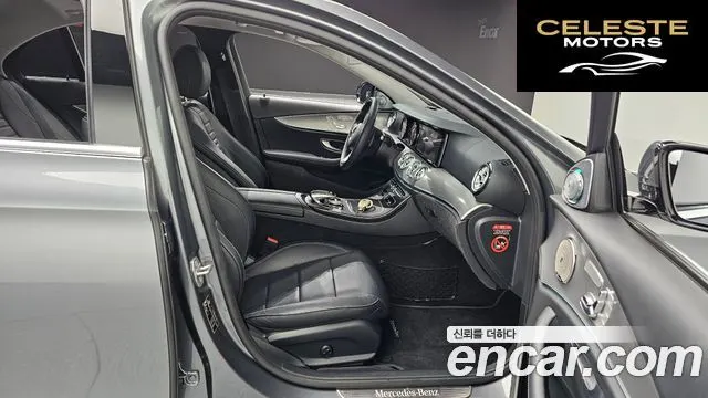 MERCEDES BENZ E-Classe W213 E200 Avantgarde 2018 — photo 16 sur 30