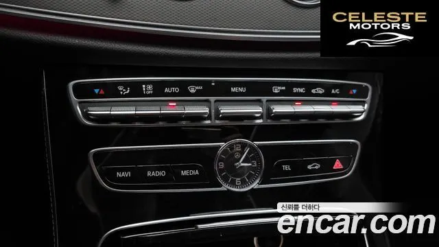 MERCEDES BENZ E-Classe W213 E200 Avantgarde 2018 — photo 27 sur 30