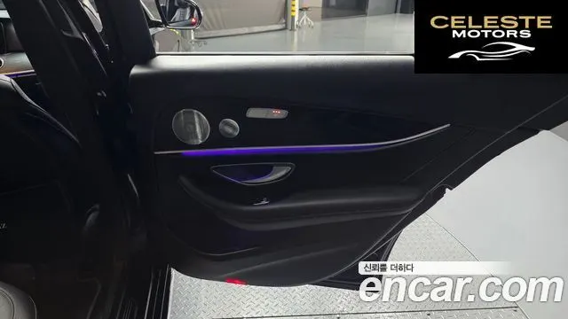 MERCEDES BENZ E-Classe W213 E300 4MATIC Avantgarde 2019 — photo 15 sur 32