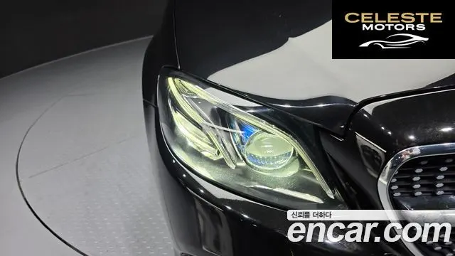 MERCEDES BENZ E-Classe W213 E300 4MATIC Avantgarde 2019 — photo 8 sur 32