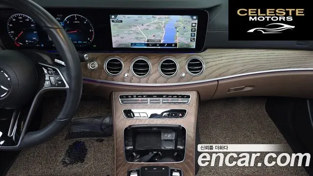 MERCEDES BENZ E-Classe W213 E220d 4MATIC Exclusive 2023 — photo 19 sur 38