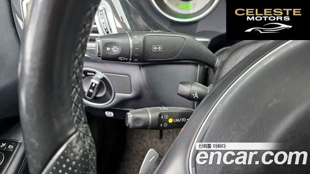 MERCEDES BENZ CLS-Classe W218 CLS250 4MATIC 2015 — photo 16 sur 20