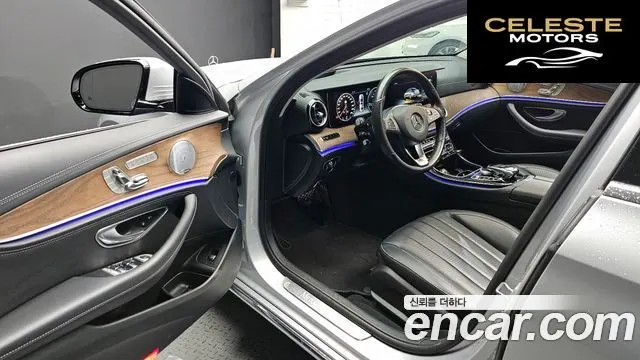 MERCEDES BENZ E-Classe W213 E300 Exclusive 2018 — photo 13 sur 36