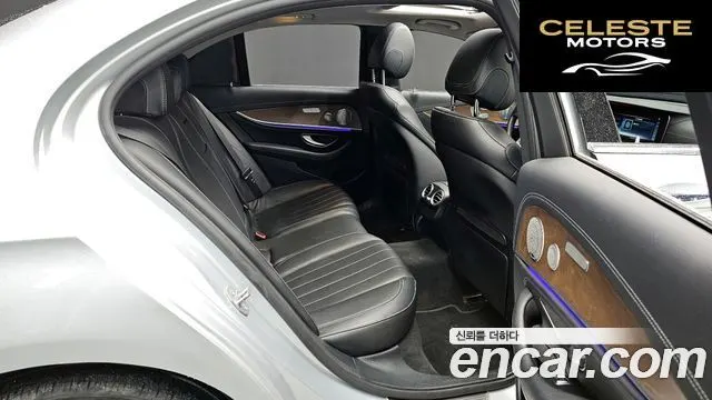 MERCEDES BENZ E-Classe W213 E300 Exclusive 2018 — photo 17 sur 36