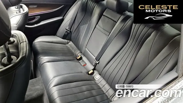 MERCEDES BENZ E-Classe W213 E300 Exclusive 2018 — photo 31 sur 36