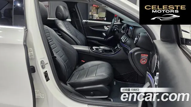 MERCEDES BENZ E-Classe W213 E220d Avantgarde 2017 — photo 11 sur 20