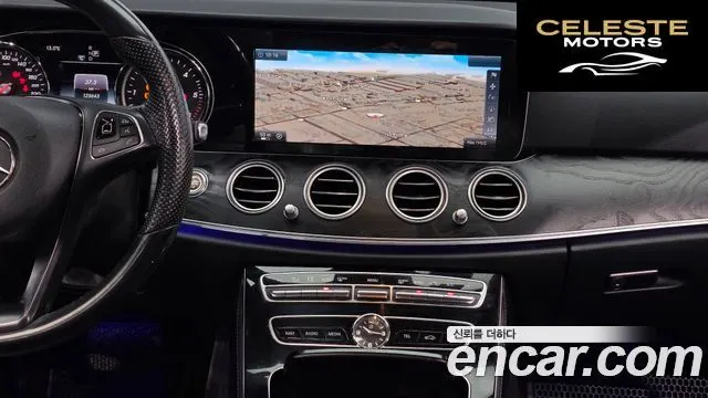 MERCEDES BENZ E-Classe W213 E220d Avantgarde 2017 — photo 14 sur 20