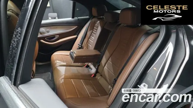 MERCEDES BENZ E-Classe W213 E350 4MATIC Avantgarde 2021 — photo 16 sur 37