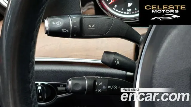 MERCEDES BENZ E-Classe W213 E220d Exclusive 2017 — photo 27 sur 30