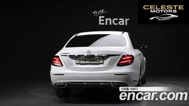MERCEDES BENZ E-Classe W213 E220d Exclusive 2017 — photo 3 sur 30