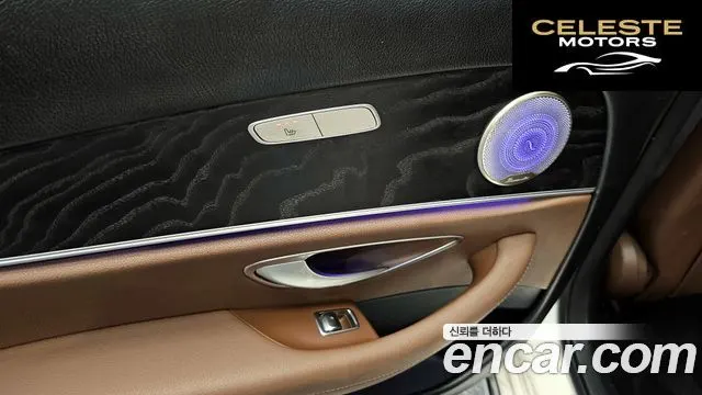 MERCEDES BENZ E-Classe W213 E220d Avantgarde 2017 — photo 16 sur 26