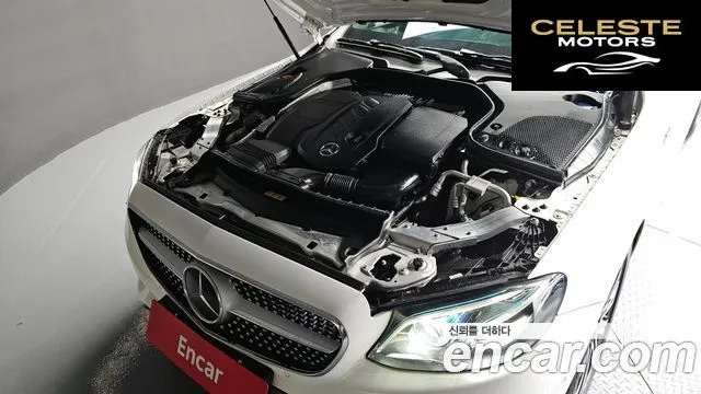 MERCEDES BENZ E-Classe W213 E220d Avantgarde 2017 — photo 6 sur 26