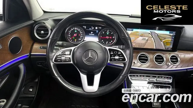MERCEDES BENZ E-Classe W213 E220d 4MATIC Exclusive 2019 — photo 19 sur 30