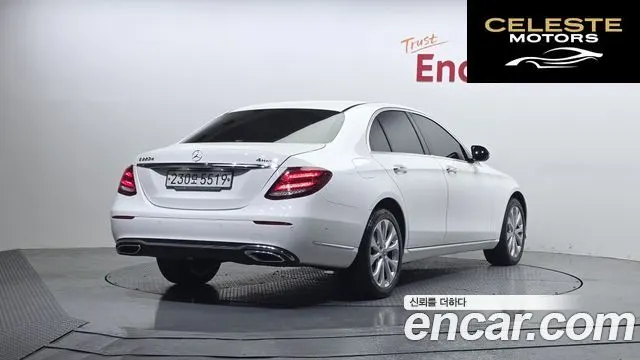 MERCEDES BENZ E-Classe W213 E220d 4MATIC Exclusive 2019 — photo 2 sur 30