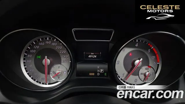 MERCEDES BENZ CLA-Classe C117 CLA200 CDI 2014 — photo 8 sur 20