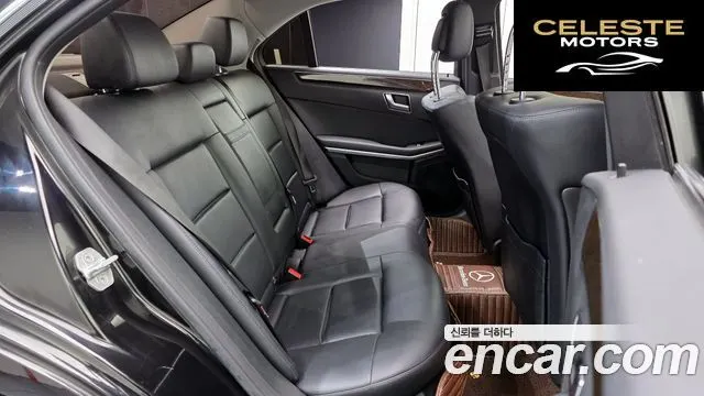 MERCEDES BENZ E-Classe W212 E200 CGI 2013 — photo 11 sur 20