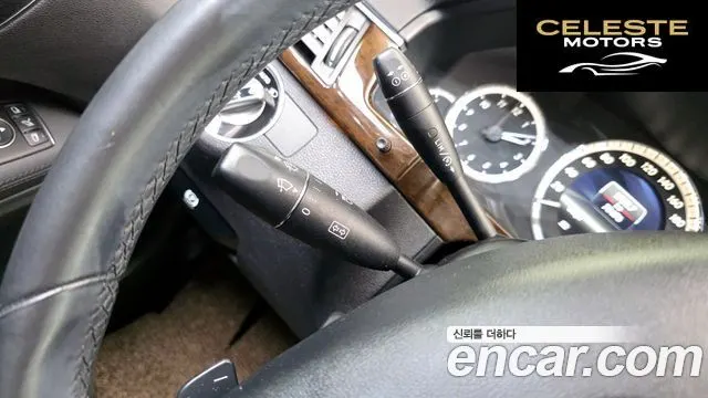 MERCEDES BENZ E-Classe W212 E200 CGI 2013 — photo 18 sur 20