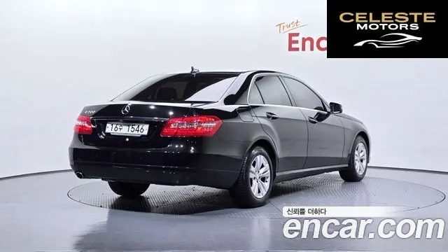 MERCEDES BENZ E-Classe W212 E200 CGI 2013 — photo 2 sur 20