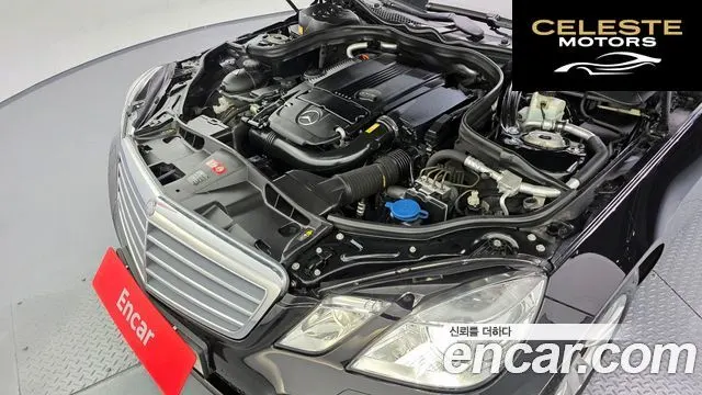 MERCEDES BENZ E-Classe W212 E200 CGI 2013 — photo 6 sur 20