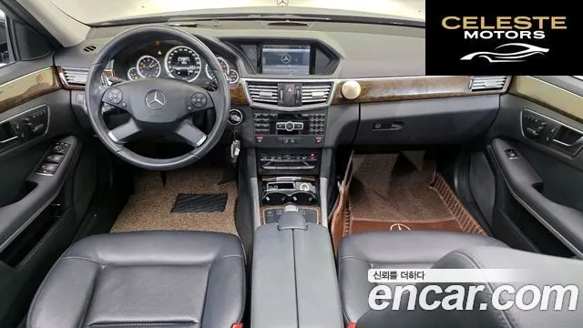 MERCEDES BENZ E-Classe W212 E200 CGI 2013 — photo 7 sur 20