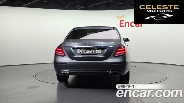 MERCEDES BENZ E-Classe W213 E220d 4MATIC Exclusive 2017 — photo 4 sur 20
