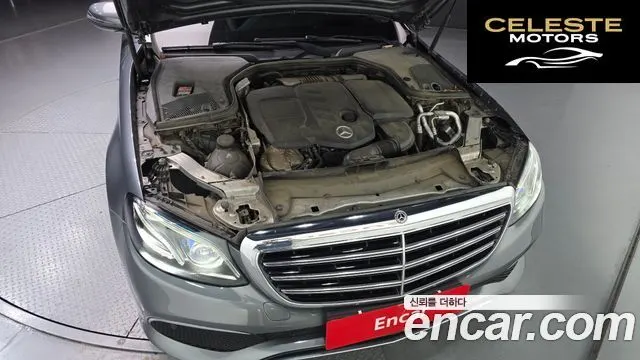 MERCEDES BENZ E-Classe W213 E220d 4MATIC Exclusive 2017 — photo 6 sur 20