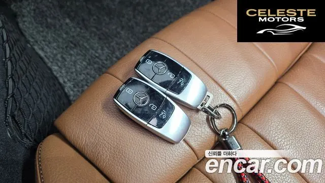 MERCEDES BENZ E-Classe W213 E220d Cabriolet 2019 — photo 19 sur 26