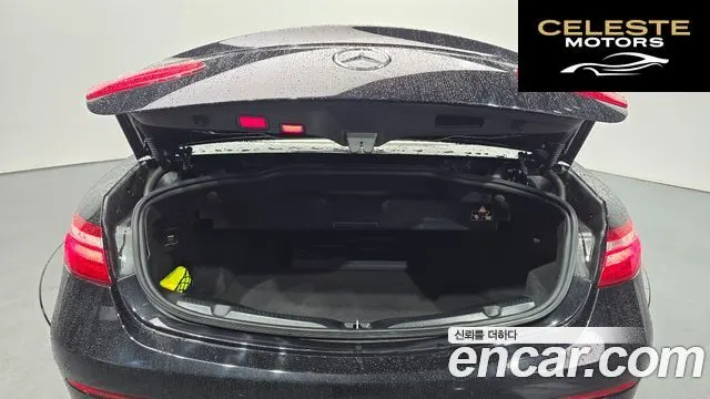 MERCEDES BENZ E-Classe W213 E220d Cabriolet 2019 — photo 20 sur 26