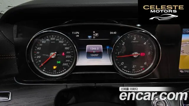 MERCEDES BENZ E-Classe W213 E220d Cabriolet 2019 — photo 8 sur 26