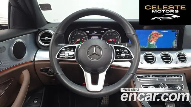 MERCEDES BENZ E-Classe W213 E250 Avantgarde 2020 — photo 19 sur 33