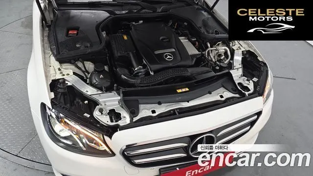 MERCEDES BENZ E-Classe W213 E250 Avantgarde 2020 — photo 6 sur 33