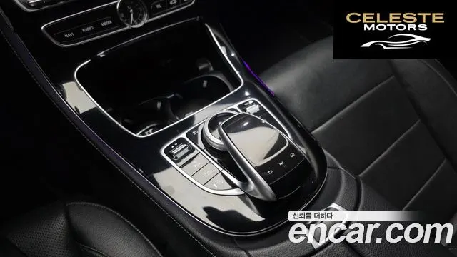 MERCEDES BENZ E-Classe W213 E300 4MATIC Avantgarde 2019 — photo 29 sur 32